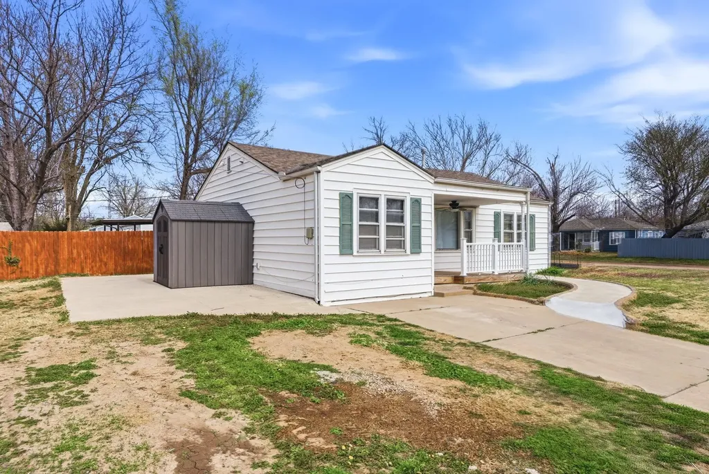 1612 W 29th Street S Wichita KS 67217