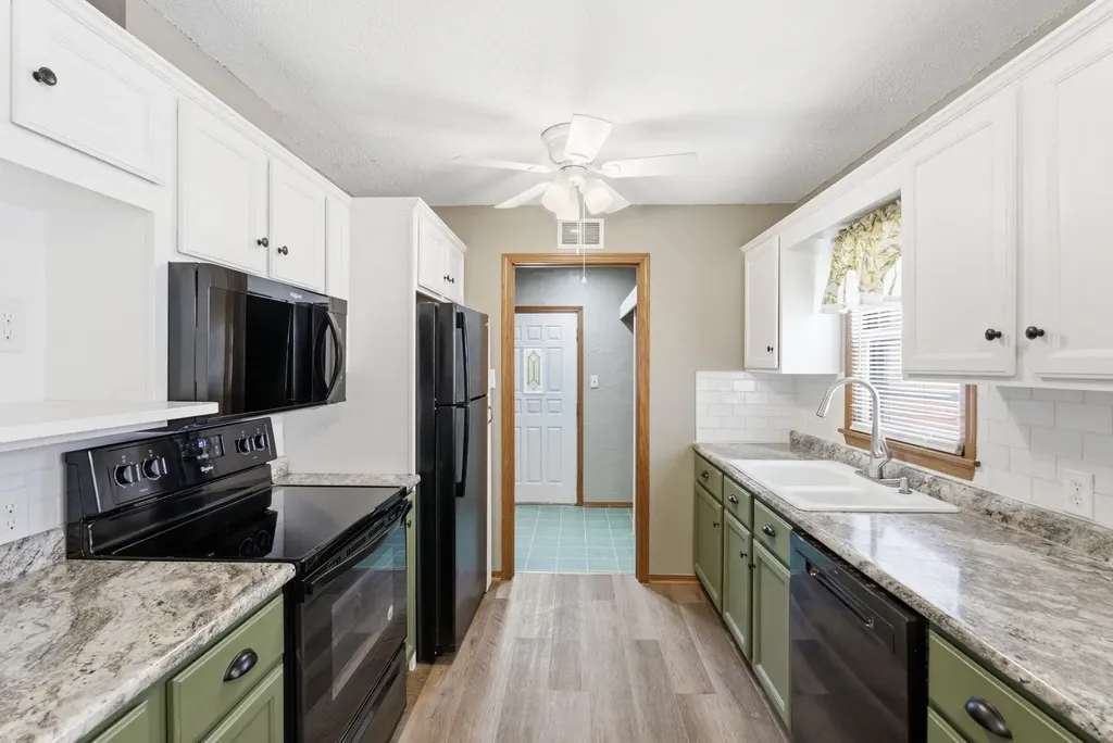 1612 W 29th Street S Wichita KS 67217
