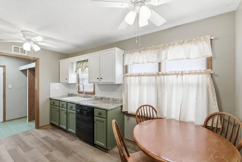 1612 W 29th Street S Wichita KS 67217