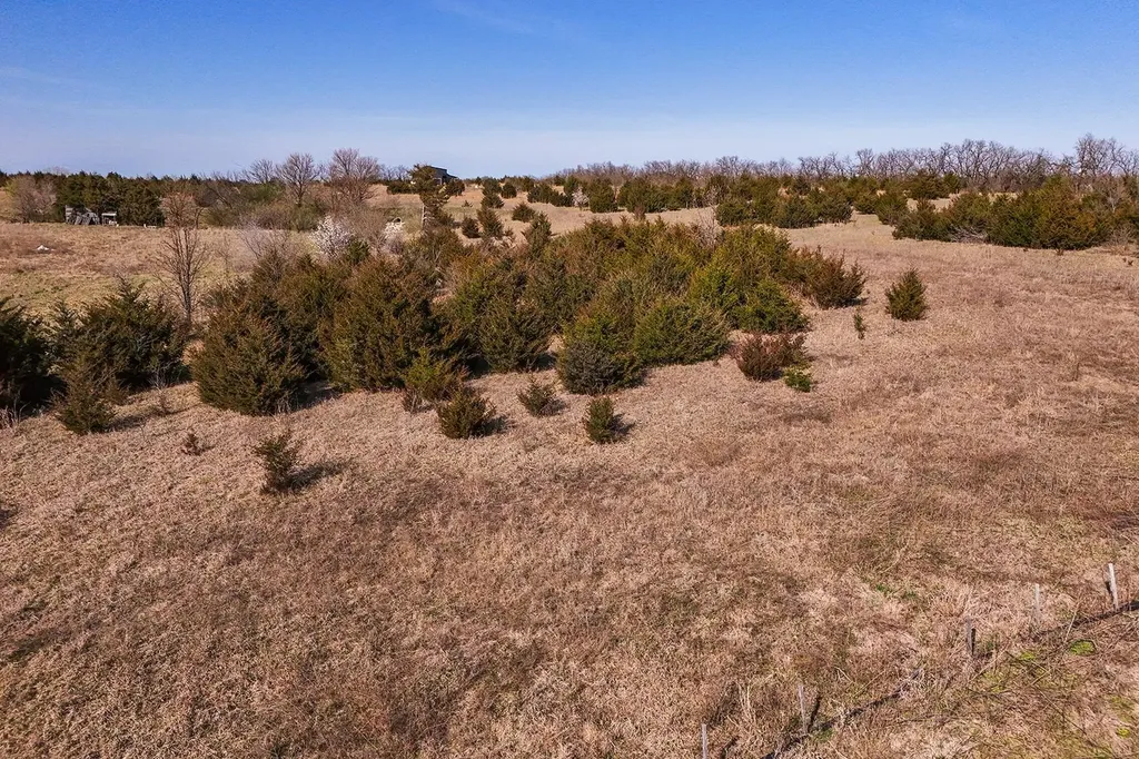 5+/- Acres E Ford Street Valley Center KS 67147