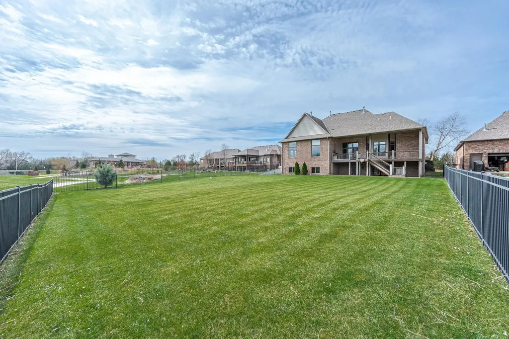 532 N Belle Terre Circle Wichita KS 67230