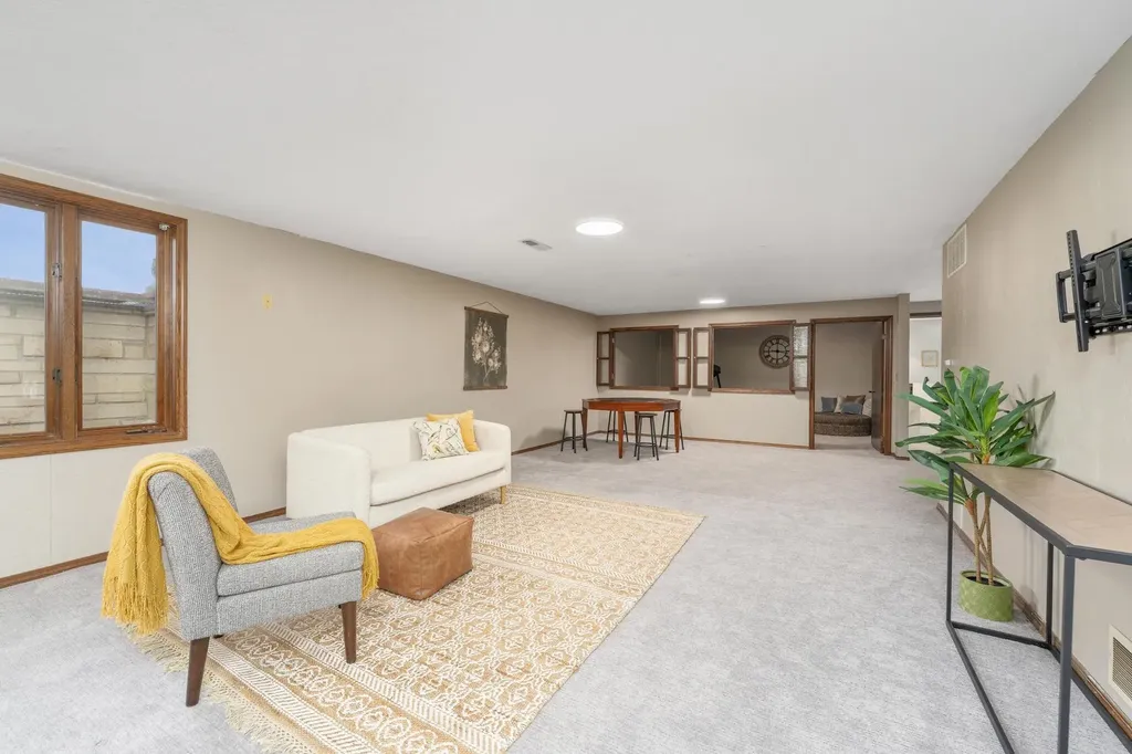 68 E Saint Cloud Place Wichita KS 67230
