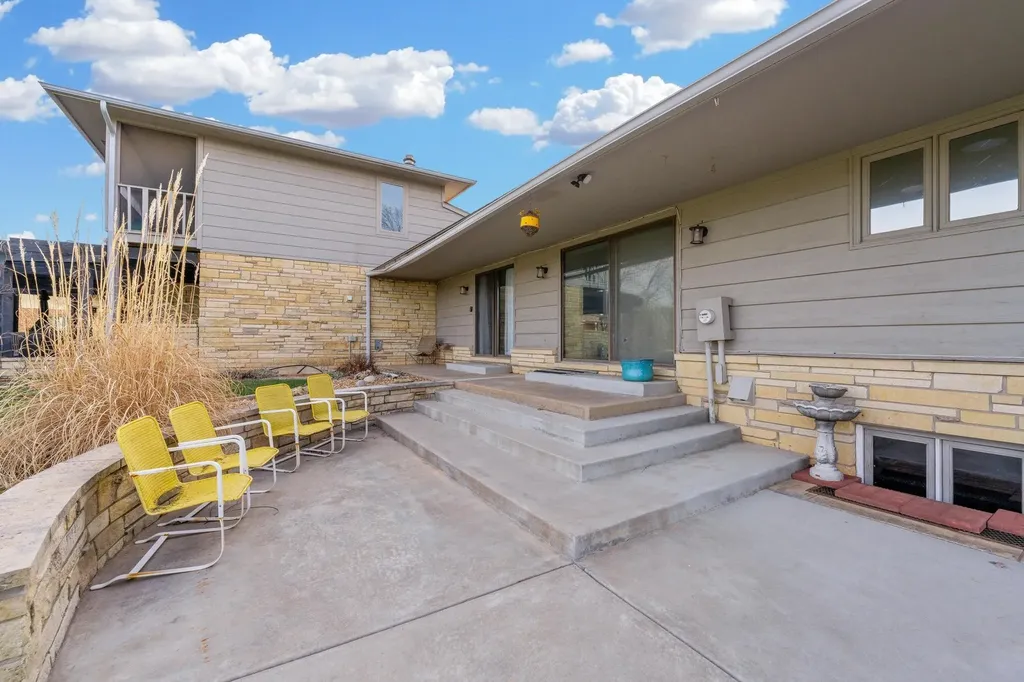 68 E Saint Cloud Place Wichita KS 67230