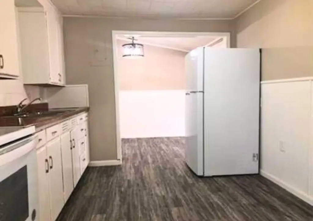 527 S Leonine Road Wichita KS 67213