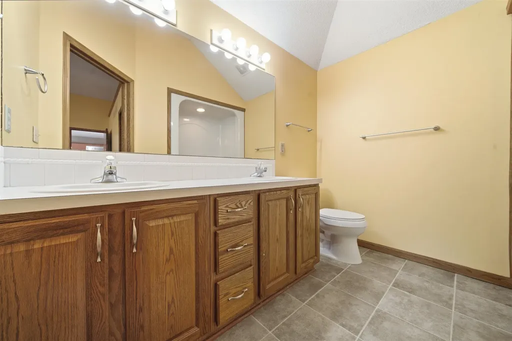 110 N Karren Court Wichita KS 67212-5958