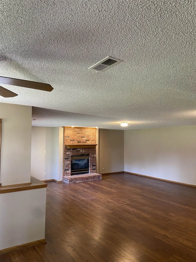 110 N Karren Court Wichita KS 67212-5958