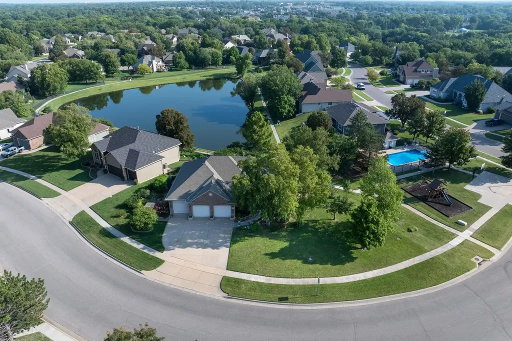 1660 E Kay Street Derby KS 67037