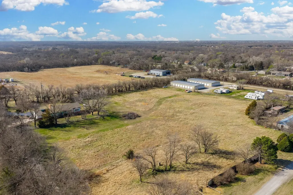 809 W Highway Andover KS 67002