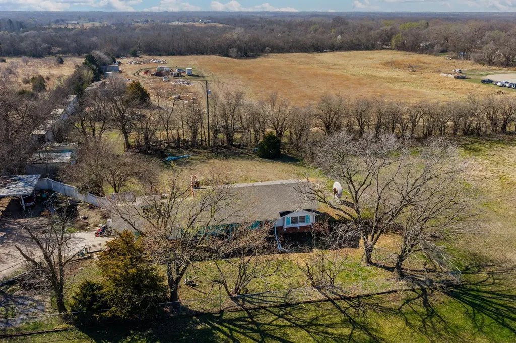 809 W Highway Andover KS 67002