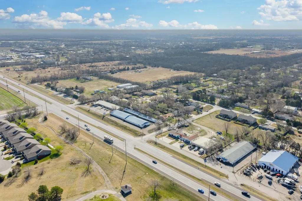 809 W Highway Andover KS 67002