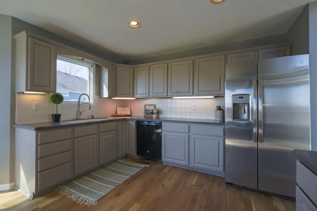 330 S Fairway Circle Andover KS 67002