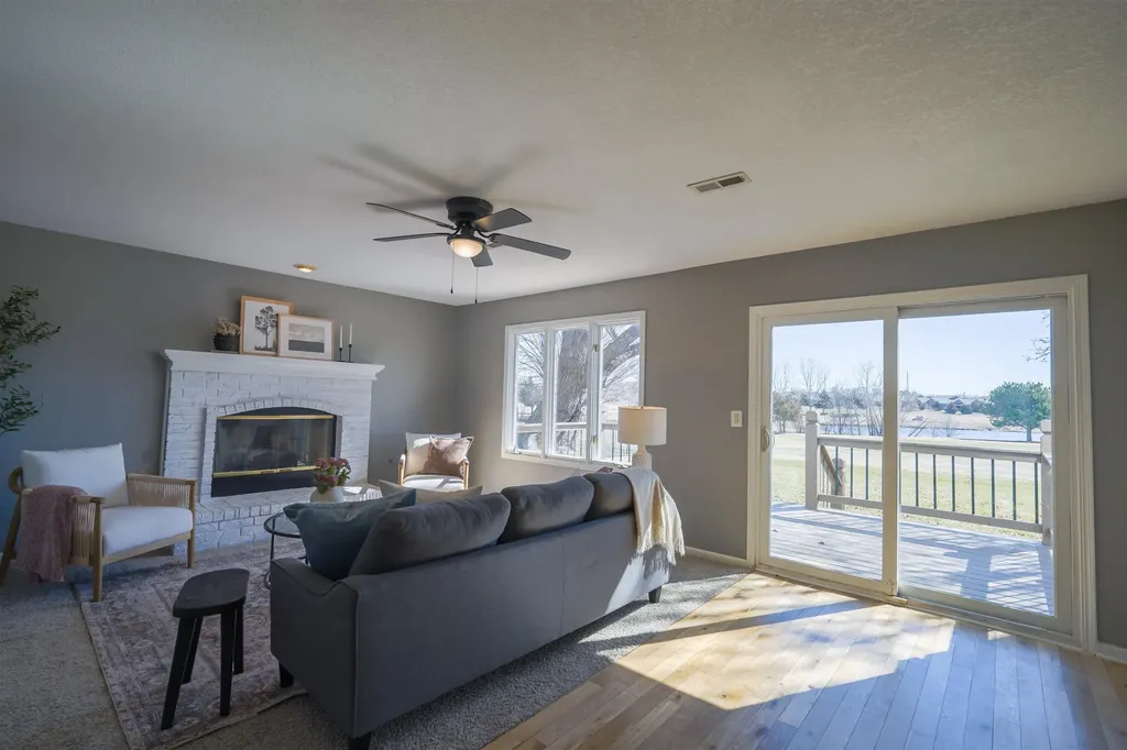 330 S Fairway Circle Andover KS 67002
