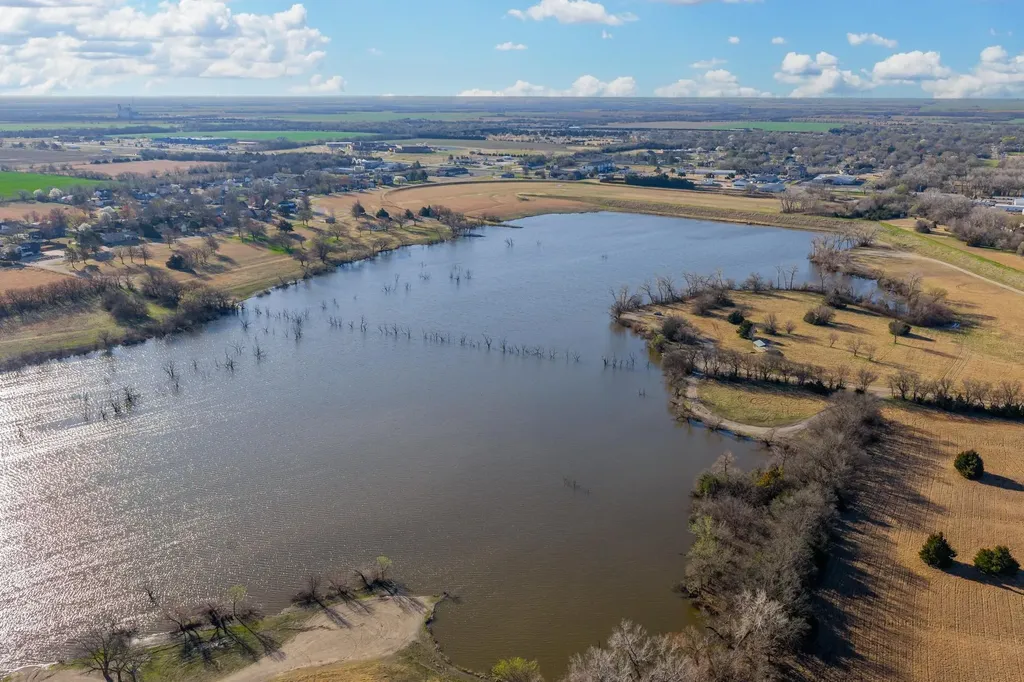 202 E Hillside Wellington KS 67152