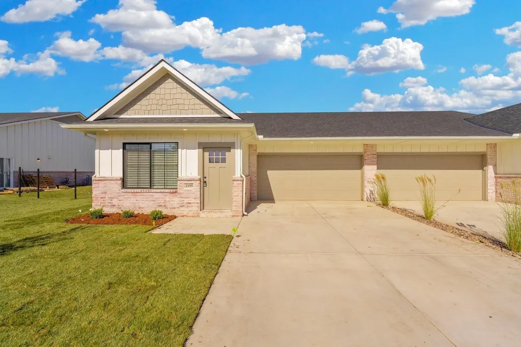 2419 S Taiga Street Goddard KS 67052
