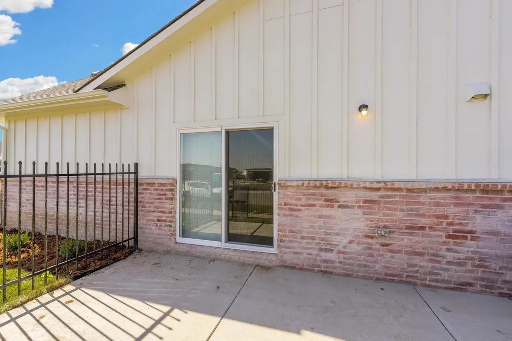 2405 S Taiga Street Goddard KS 67052