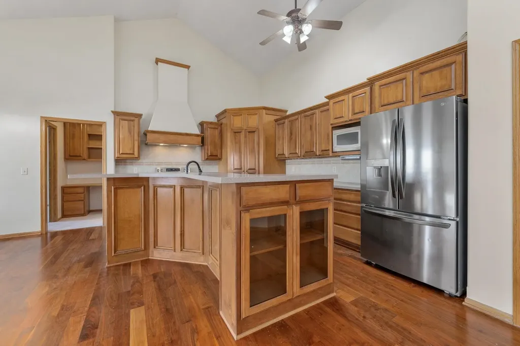 757 S Meridian Road Wellington KS 67152