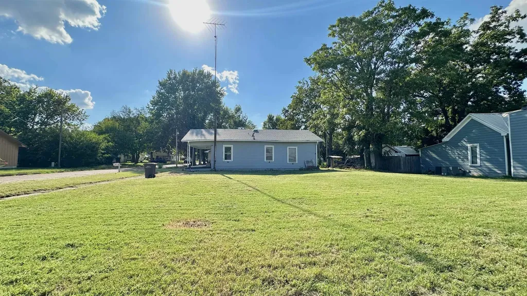 410 E Taylor Avenue Arkansas City KS 67005