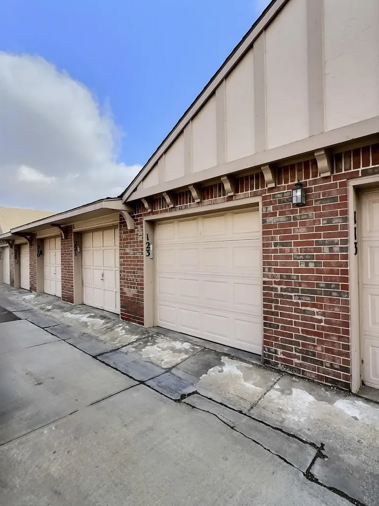 1450 S Webb Road Wichita KS 67207
