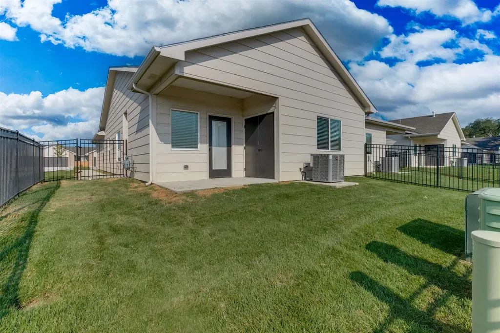 5503 N Sandkey Circle Wichita KS 67204
