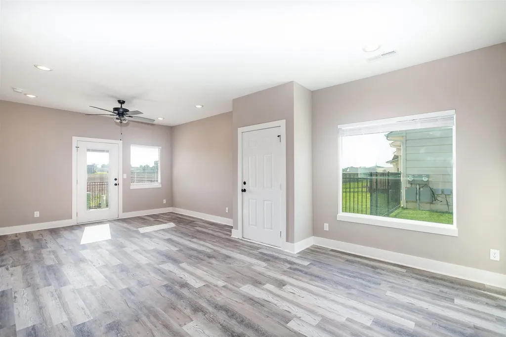 5503 N Sandkey Circle Wichita KS 67204