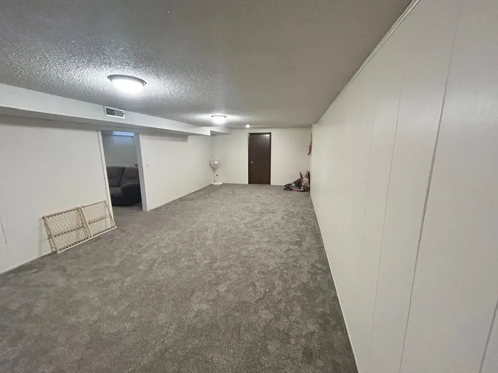 1962 N Country Club Road El Dorado KS 67042