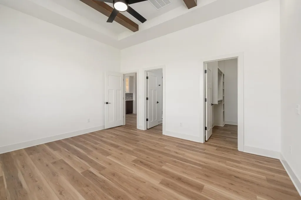 746 N Rainbow Lake Court Wichita KS 67235