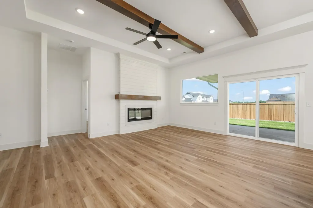 746 N Rainbow Lake Court Wichita KS 67235