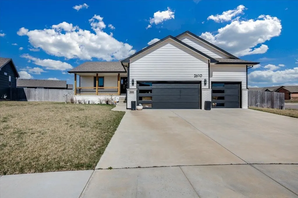 2610 E New Spring Court Derby KS 67037