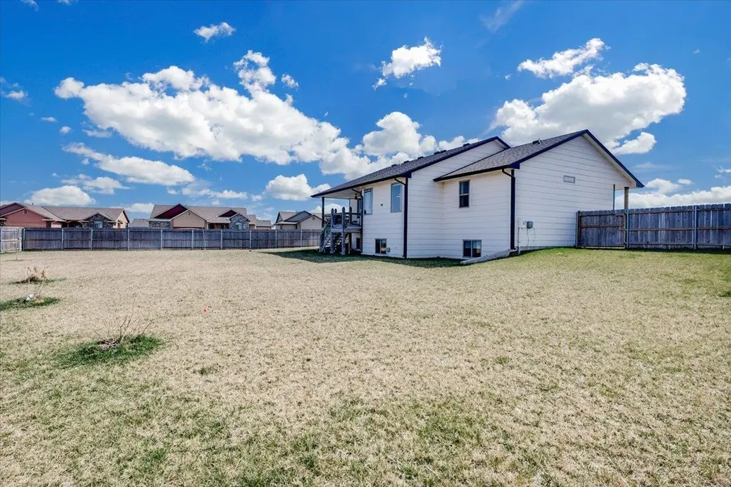 2610 E New Spring Court Derby KS 67037