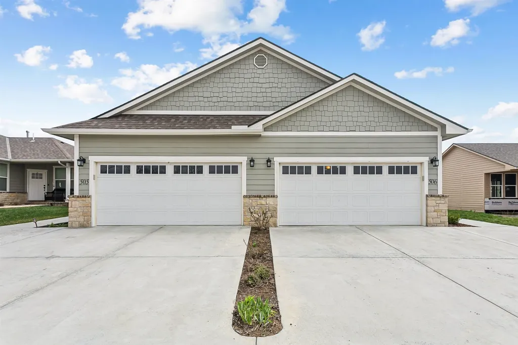 331 N 127th St E Bldg/506 Wichita KS 67206