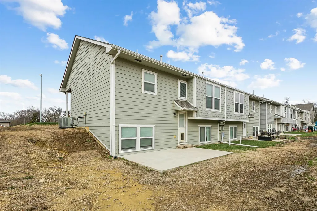331 N 127th St E Bldg/506 Wichita KS 67206