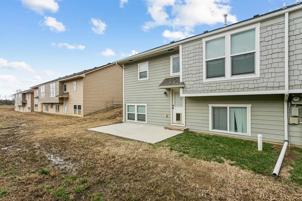 331 N 127th St E Bldg/506 Wichita KS 67206