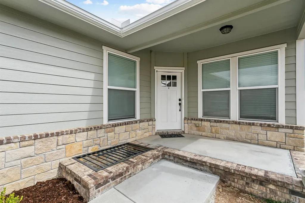 331 N 127th St E Bldg/506 Wichita KS 67206
