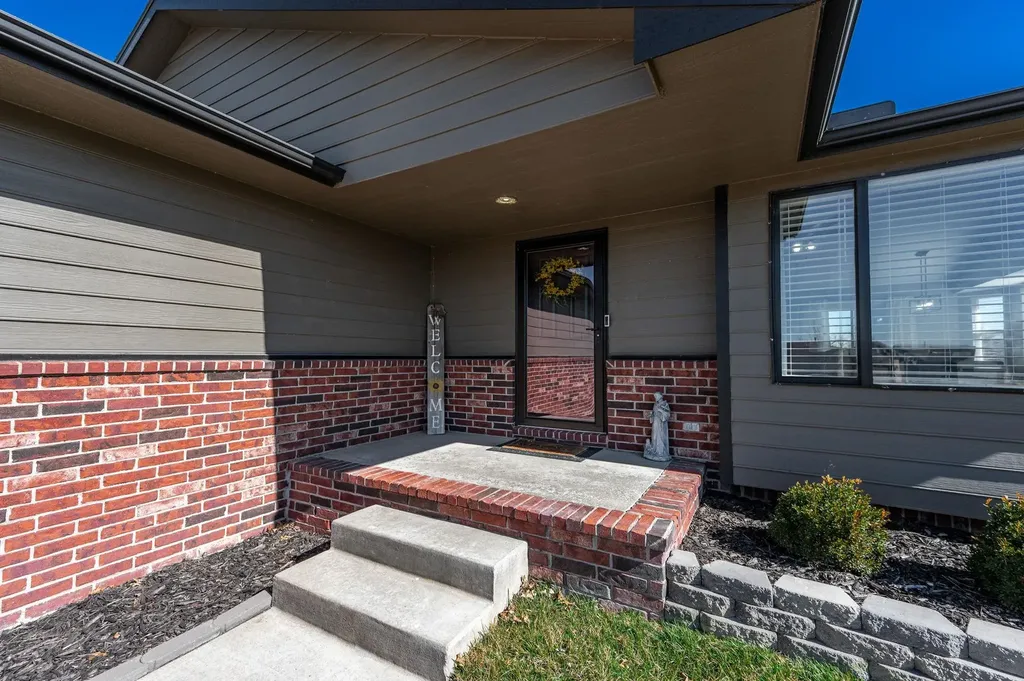 1452 E Sunset Court Goddard KS 67052
