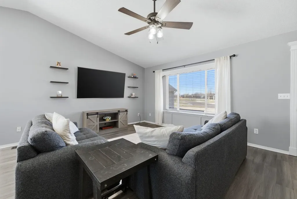1452 E Sunset Court Goddard KS 67052