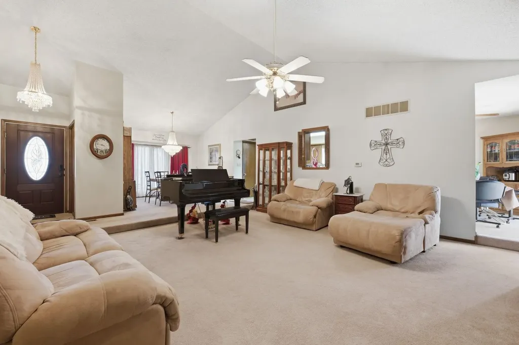 519 S Partridge Lane Derby KS 67037