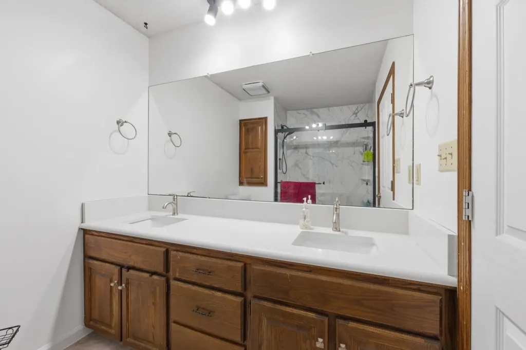 519 S Partridge Lane Derby KS 67037