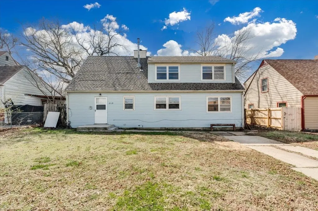 2819 Ellen Wichita KS 67219