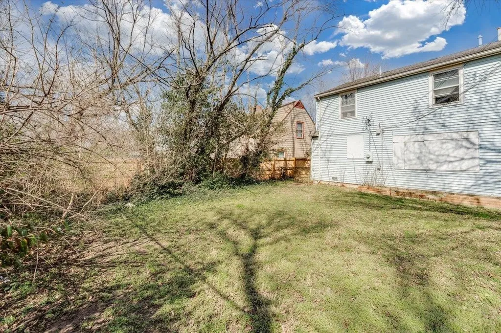 2819 Ellen Wichita KS 67219