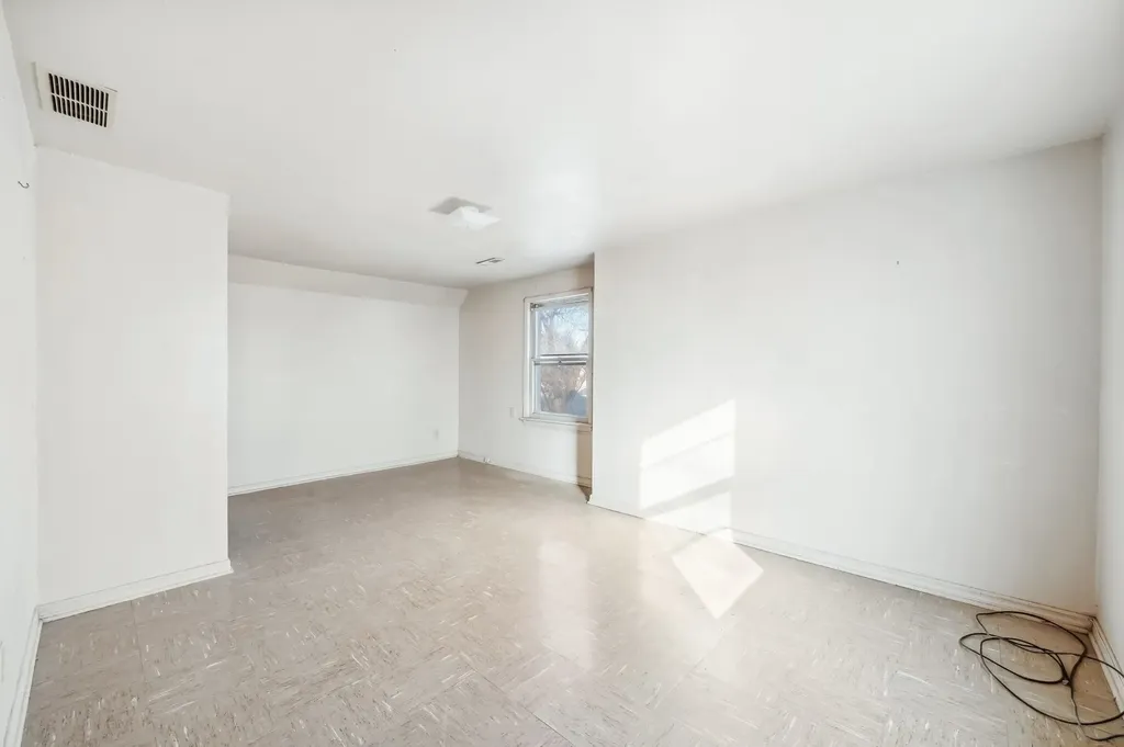 2819 Ellen Wichita KS 67219
