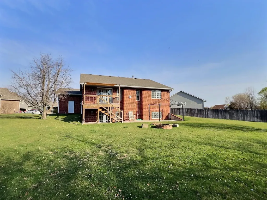 2530 S Prescott Circle Wichita KS 67215