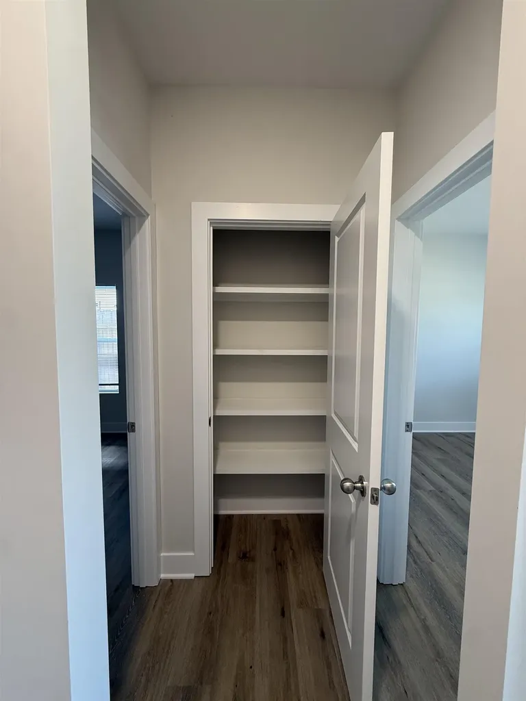 482 E Hayes Street Valley Center KS 67147