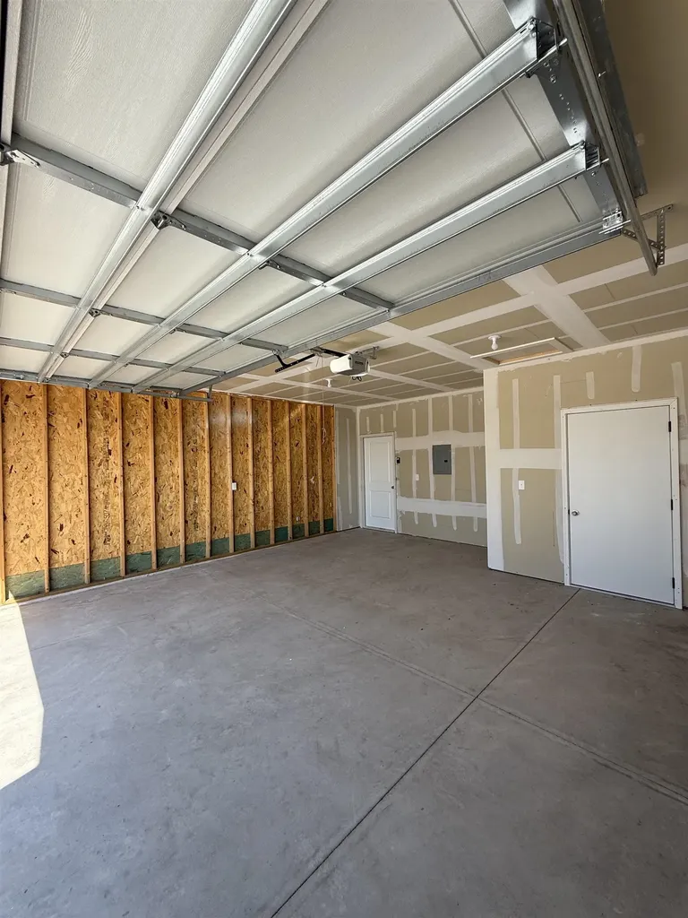 482 E Hayes Street Valley Center KS 67147