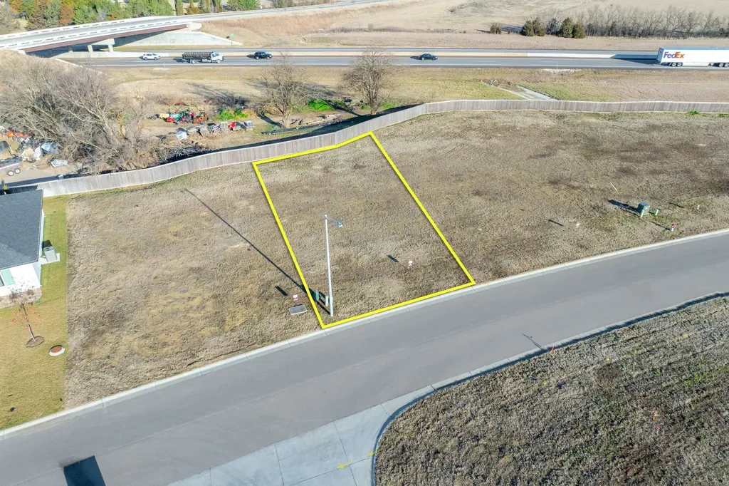 943 N Speyside Andover KS 67002