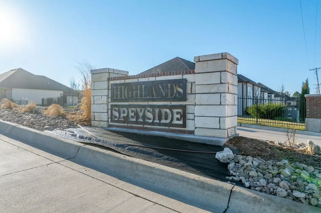 931 N Speyside Andover KS 67002