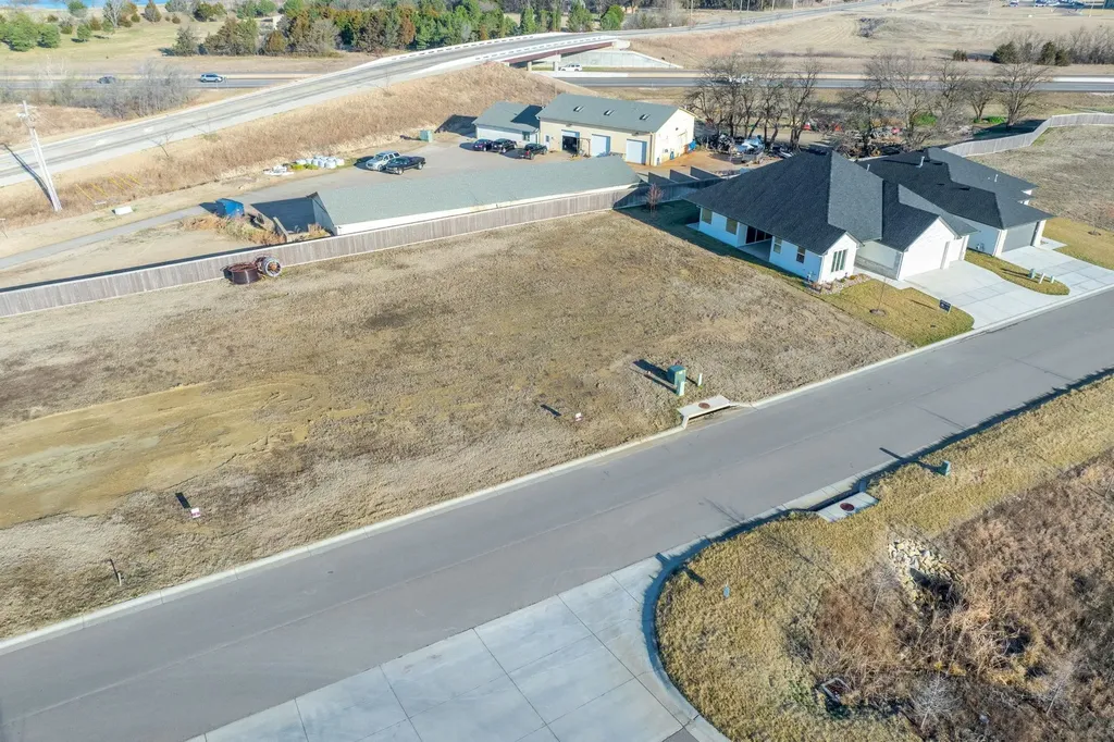 837 N Speyside Andover KS 67002