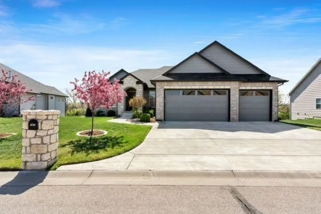4724 N Elk Creek Drive Wichita KS 67226