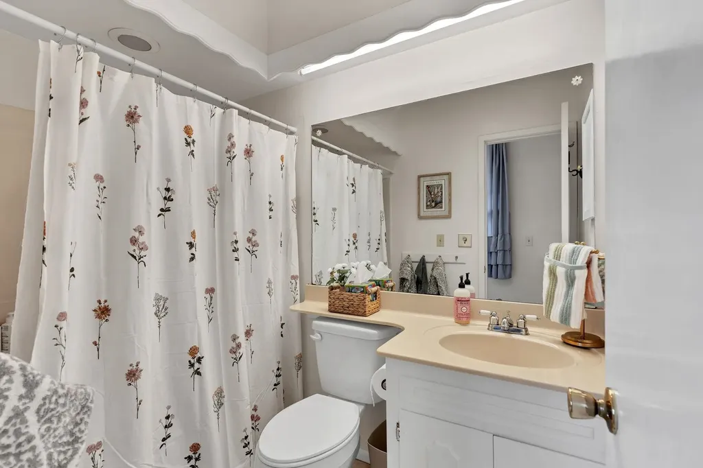 4123 E English Wichita KS 67218