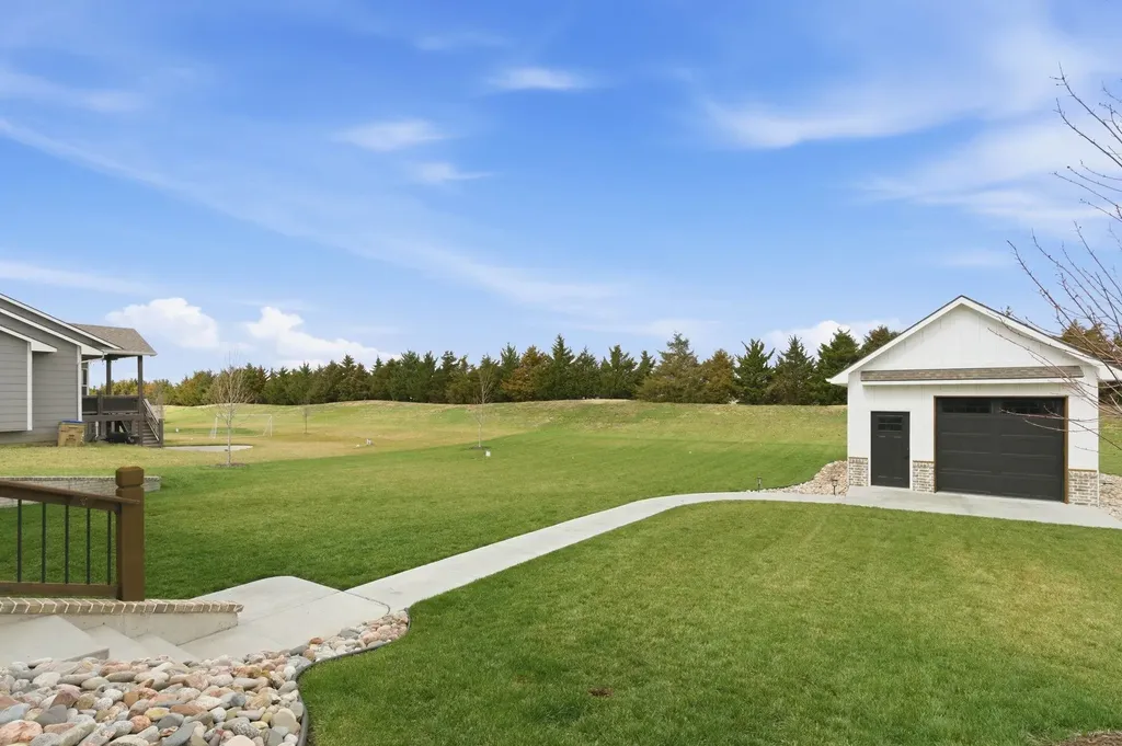3580 N Bluestem Court Rose Hill KS 67133