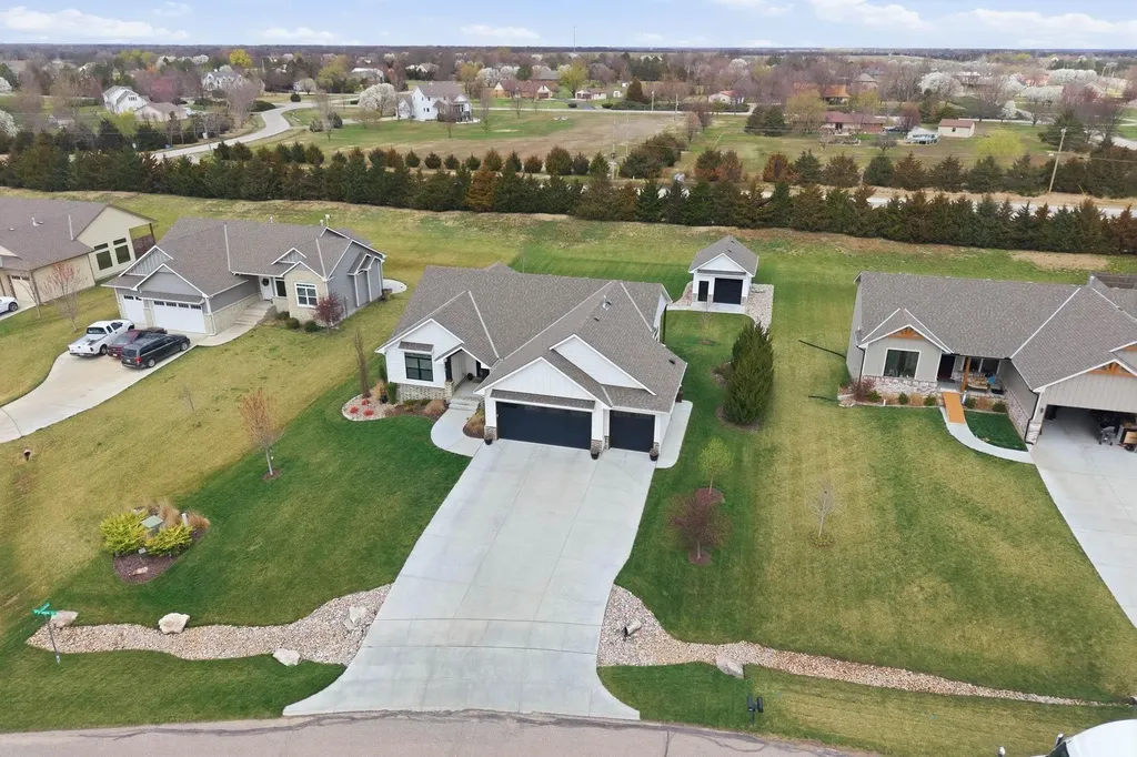 3580 N Bluestem Court Rose Hill KS 67133
